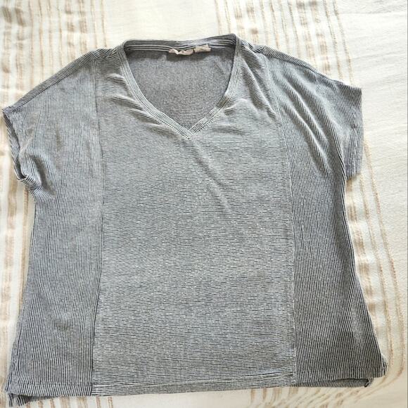 Striped black white Christian Siriano Blouse short sleeve top small - Picture 1 of 9